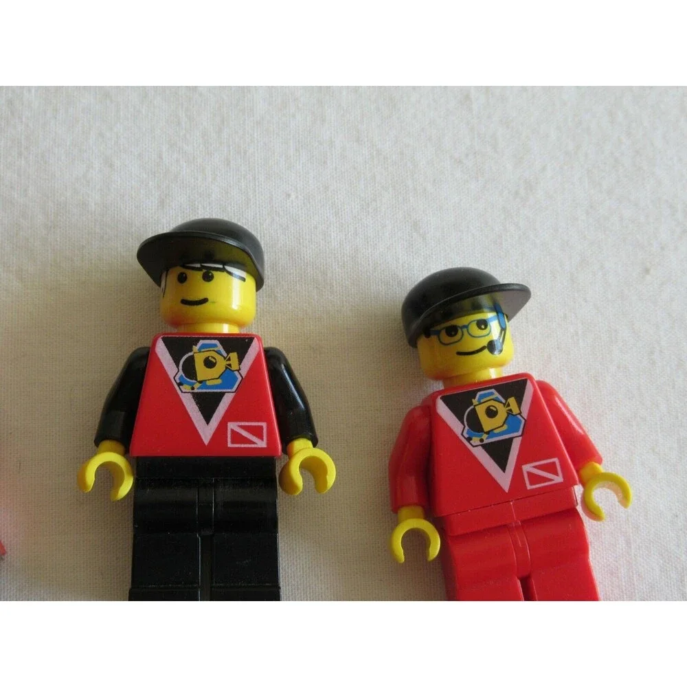 LEGO Vintage Minifigure Lot of 5 Scuba Divers Vintage 6441 Flippers Life Vest